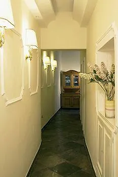 Casa De Fiori Otel
